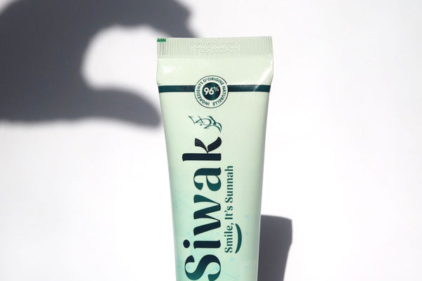 Comment blanchir les dents : La méthode naturelle Siwak