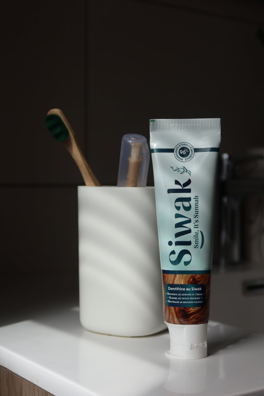 Avoir des dents blanches : Le guide complet SiwakSmile