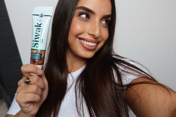 Photo réprésentative de notre dentifrice siwaksmile par notre égérie 