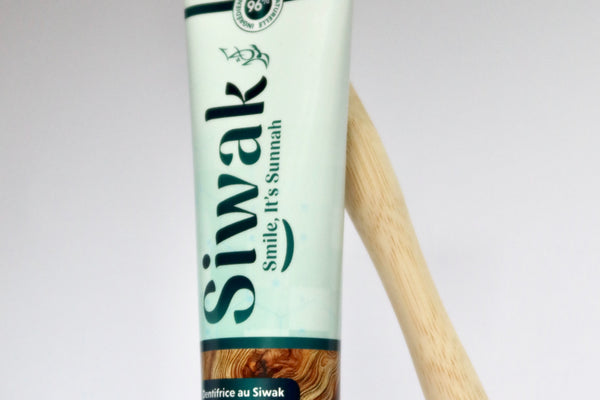 Blanchir les dents : Méthode Sûre et Naturelle au Siwak