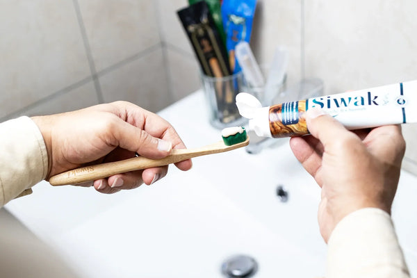 Siwak Smile : Sourire Naturel, Dents Bio