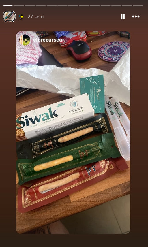 Collection de bâtons de siwak SiwakSmile partagée en story